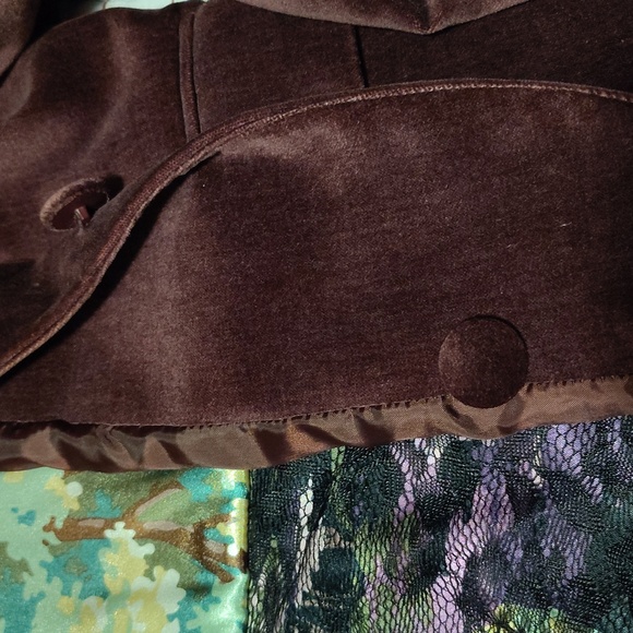 Velvet Blazer in Regal Purple (12) - Picture 8 of 9